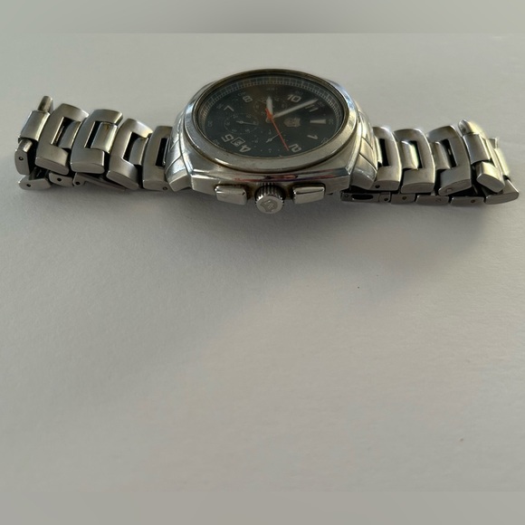 Vintage Andrew Marc A21001TP01 Water Resistant Watch - Needs Battery Replaced - Picture 11 of 16